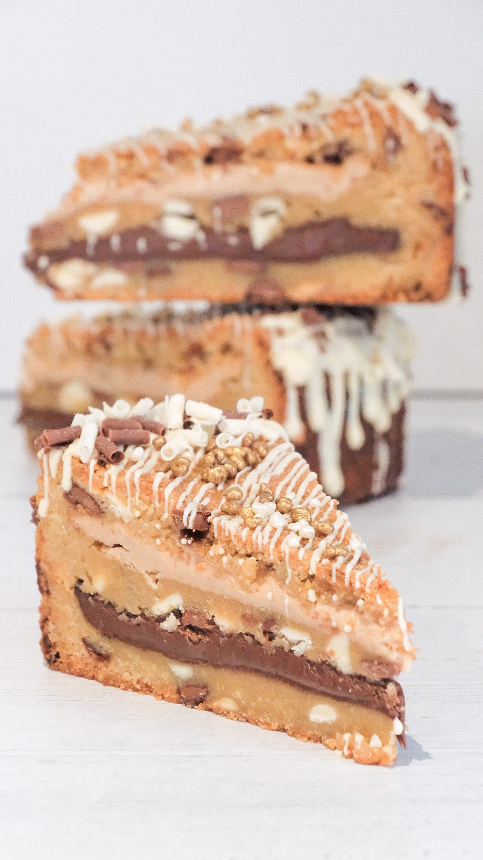 Kinder & Nutella Cookie Pie